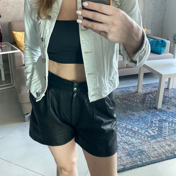 NASTY GAL Leather Shorts - Picture 2 of 8